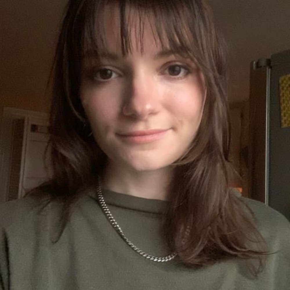 Meet your Posher, Julia